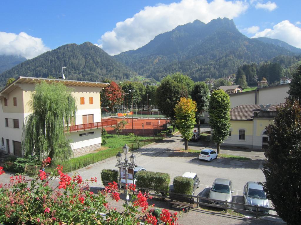 Casa Caterina Appartement Fiera Di Primiero Buitenkant foto